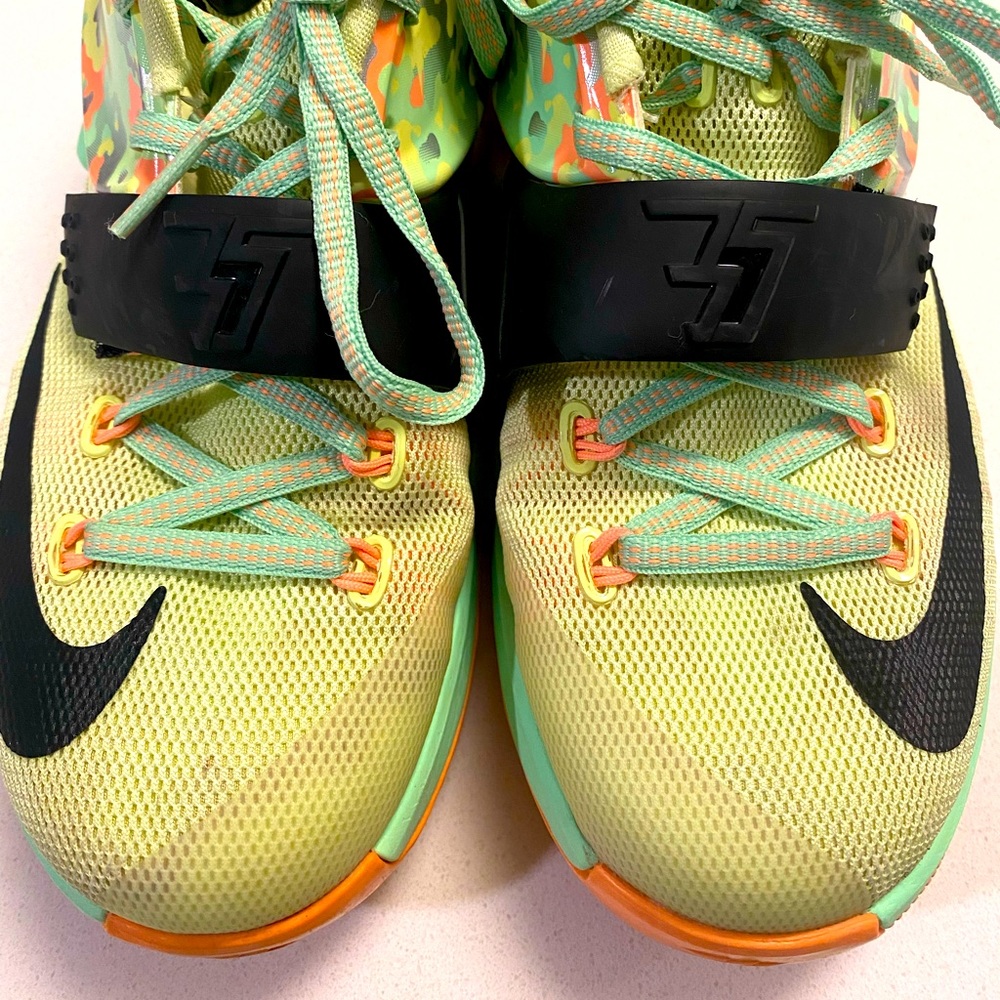 Kevin Durant Easter  Nike shoes
